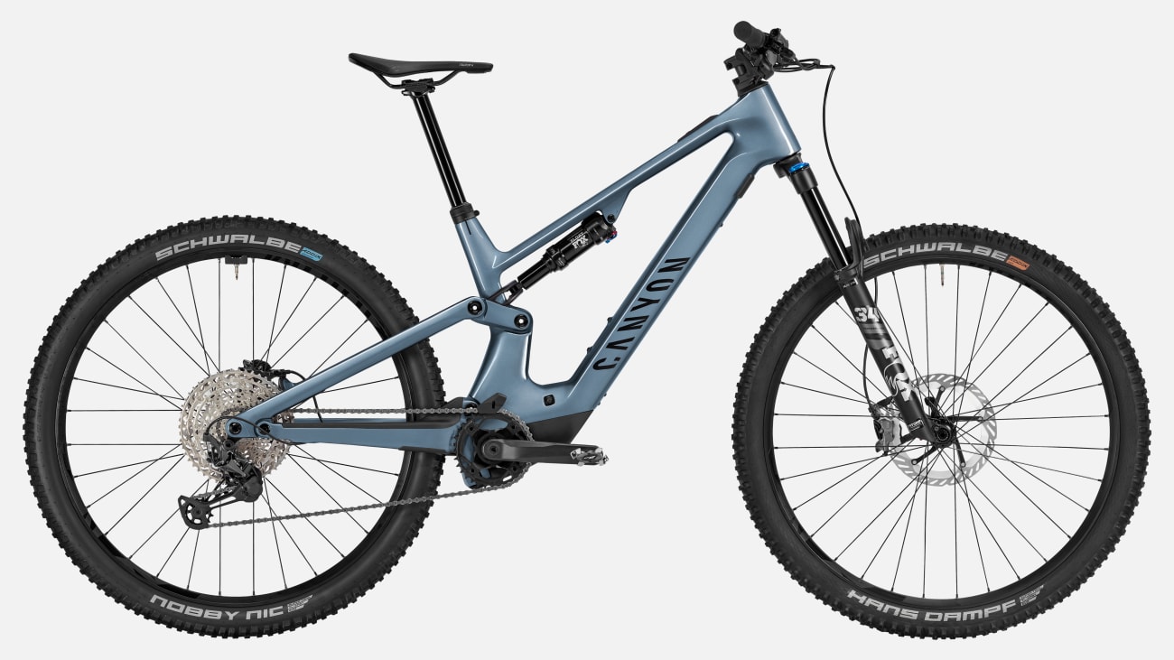 Canyon Neuron:ONfly CF 8 Metallic Ocean